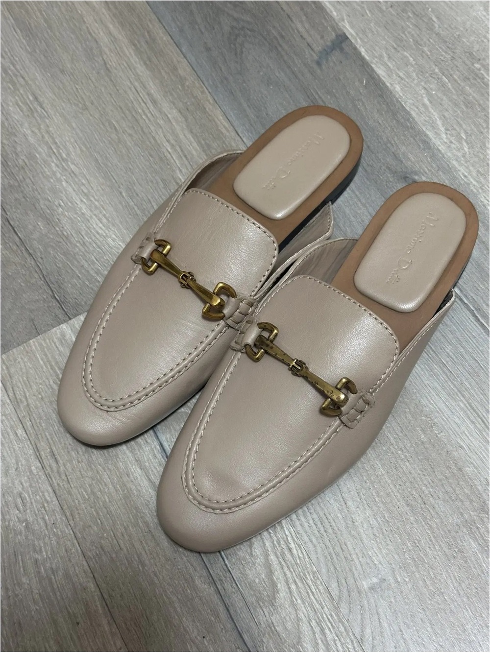 Massimo Dutti Leather Mule Loafers with Gold Buckle - Picture 3 of 9